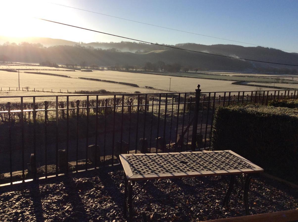 Tan Y Graig Bed & Breakfast Meifod Luaran gambar